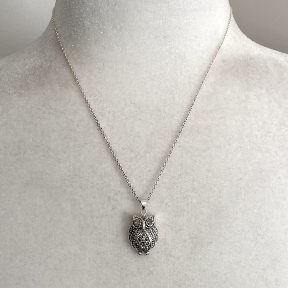 Owl Sterling Silver Marcasite Textured Feathers Hematite Statement Necklace - Picture 5 of 14